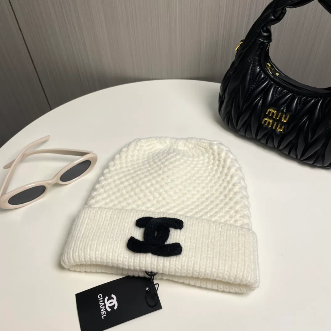 P70 [Chanel CHANEL] official website classic model, 70% wool, 30% rabbit fur knitted hat! Xiaohongshu, recommended by major internet celebrities! Thicker and warmer, fashionable and popular🌸First-class texture, the best brand for keeping warm in autumn and winter, order now, limited quantity available
