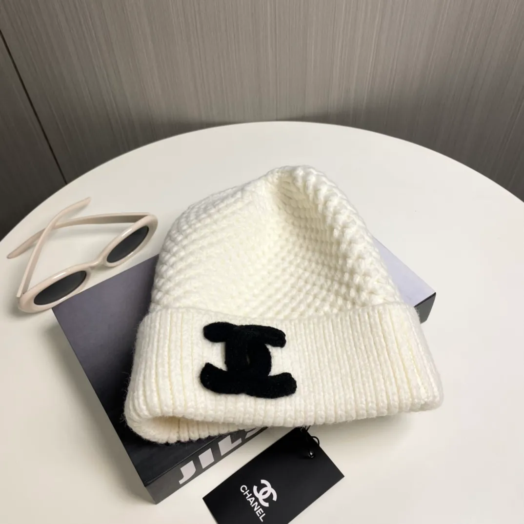 P70 [Chanel CHANEL] official website classic model, 70% wool, 30% rabbit fur knitted hat! Xiaohongshu, recommended by major internet celebrities! Thicker and warmer, fashionable and popular🌸First-class texture, the best brand for keeping warm in autumn and winter, order now, limited quantity available