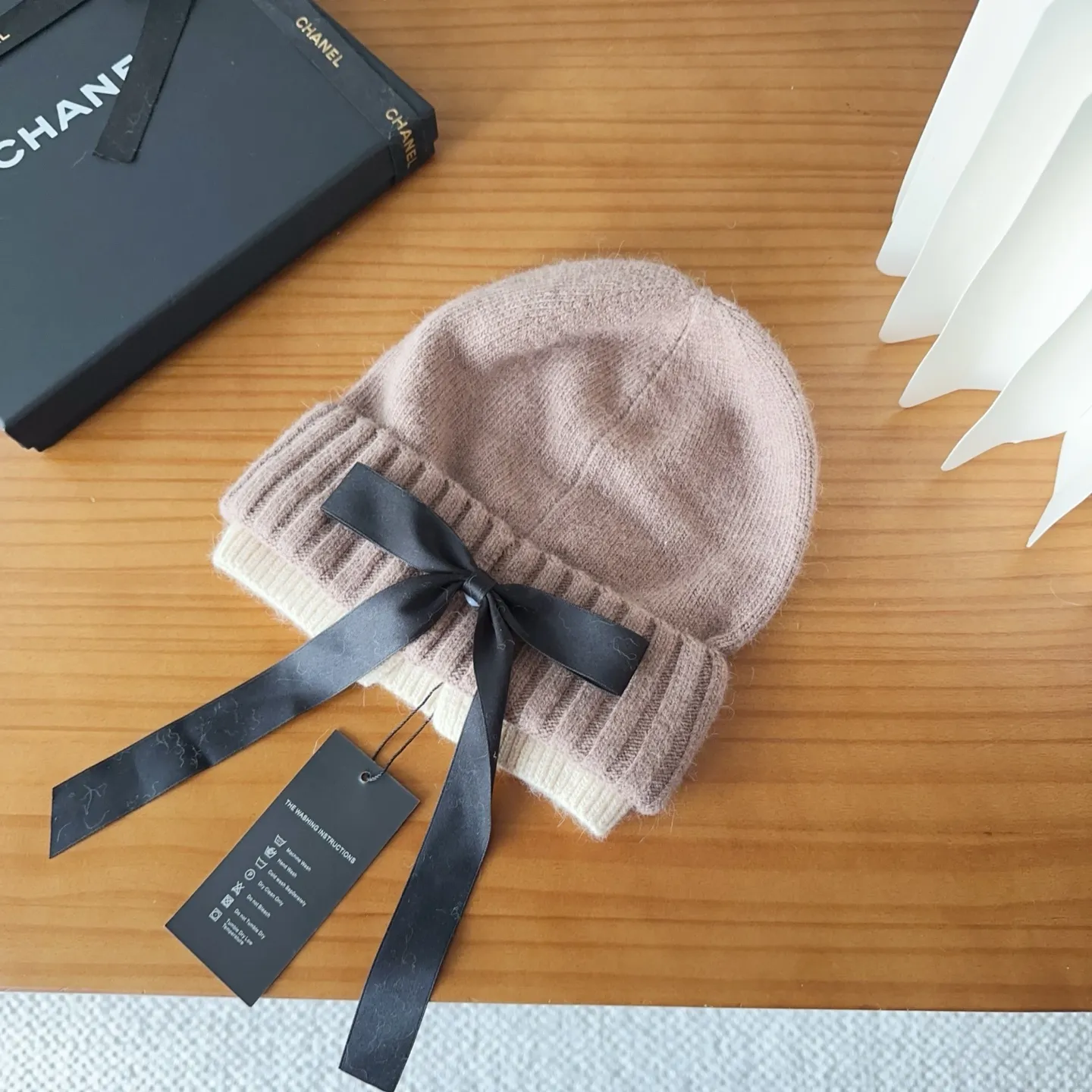 💰80 Chanel official website releases CHANEL small and popular knitted hat! Xiaohongshu’s new product is released, it’s so 🉑️, high-elastic fabric, classic colors, same style for men and women.