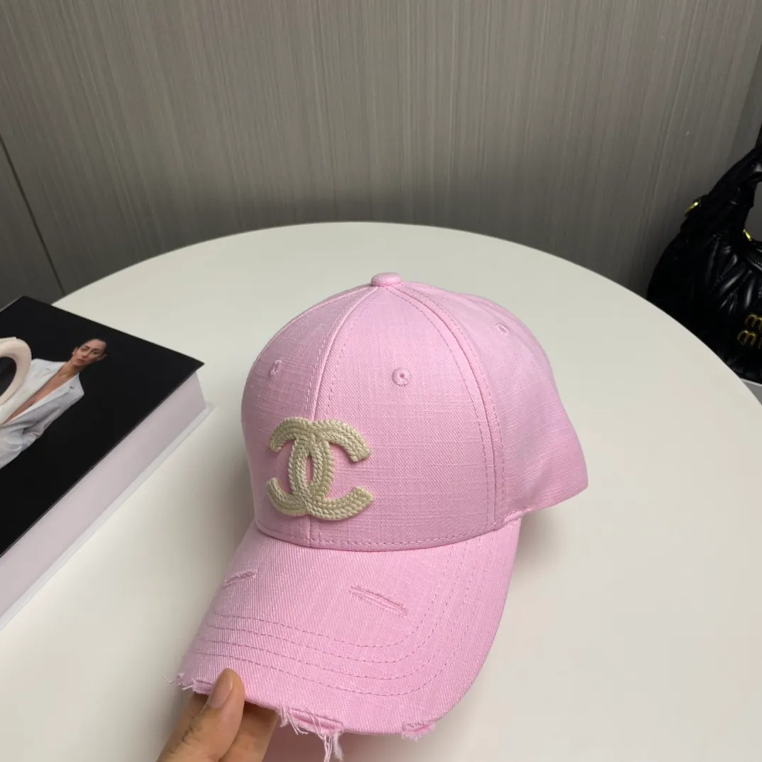 P66 CHANEL new baseball cap, classic and simple logo, fashionable and casual design, popular new product