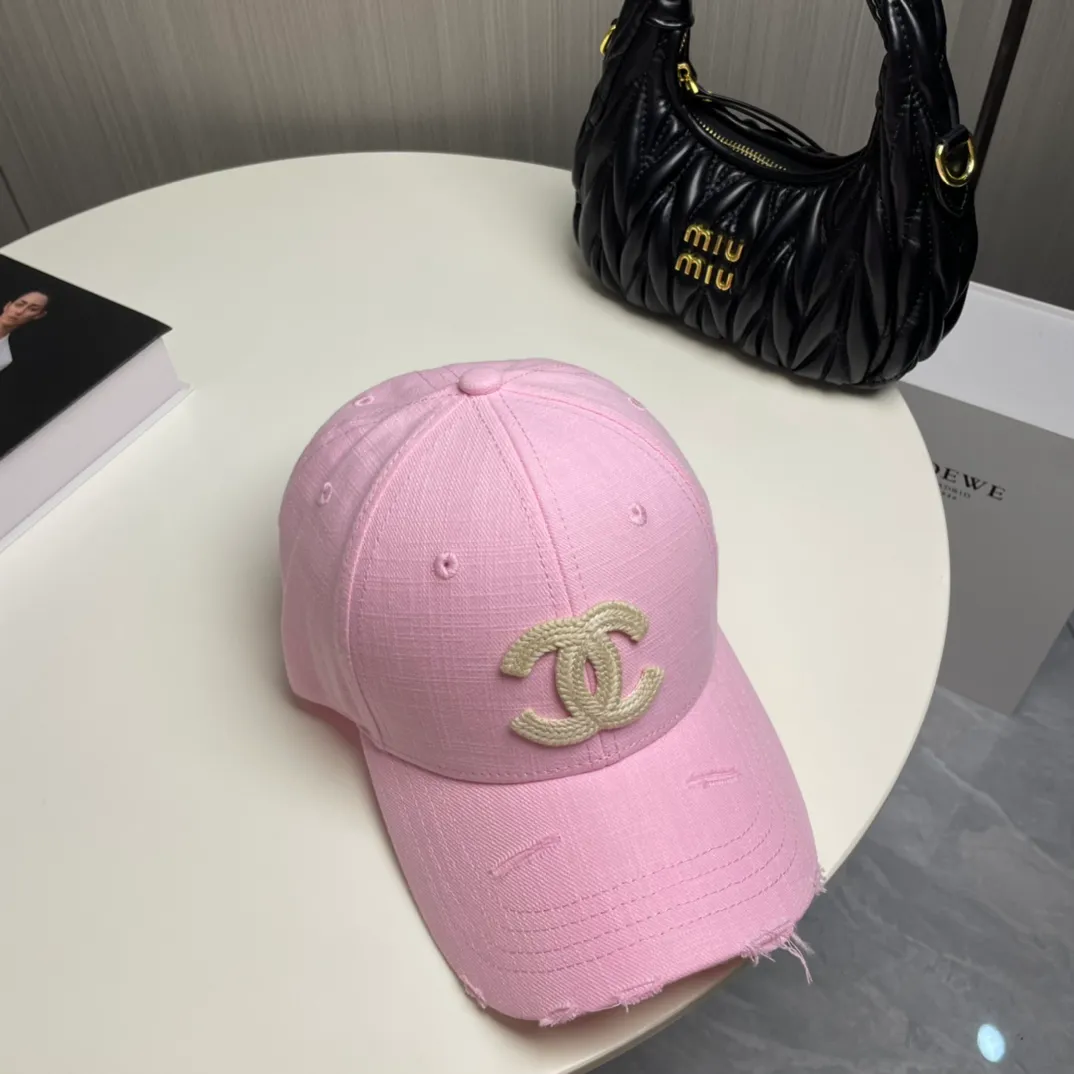 P66 CHANEL new baseball cap, classic and simple logo, fashionable and casual design, popular new product
