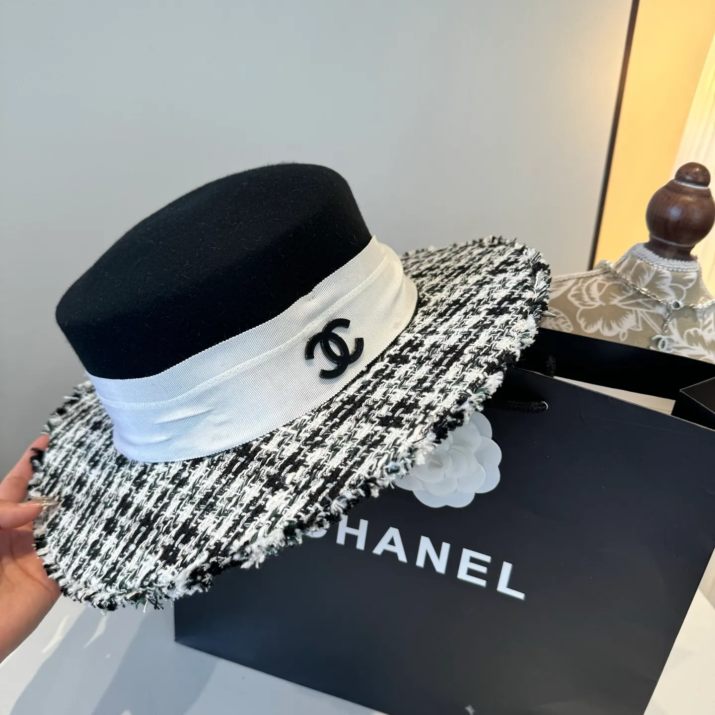 💰190¥ Chanel Chanel classic lady style flat top hat, head circumference 57cm