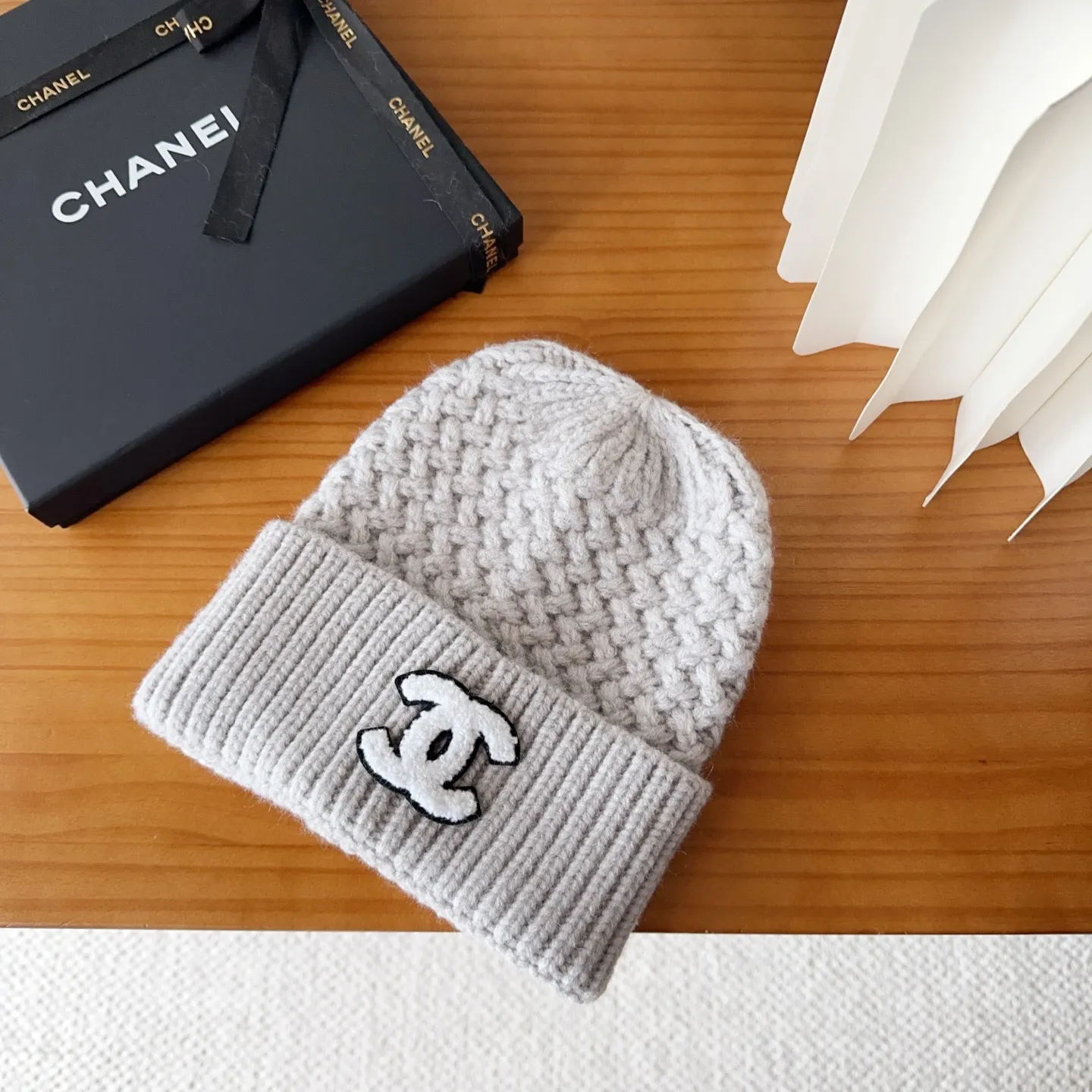 💰50 Chanel official website releases CHANEL small and popular knitted hat! Xiaohongshu’s new product is released, it’s so 🉑️, high-elastic fabric, classic colors, same style for men and women.
