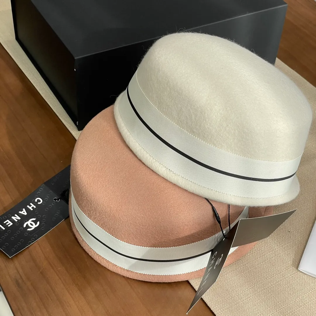 CHANEL Chanel 24 autumn and winter new style webbing brim wool navy hat hat small top hat knight hat 🎩High-end products with high style! 100% Australian wool, very good texture, high-end bow 🎀 decorative ribbon! Big-name socialite style! Collectible beauty!
