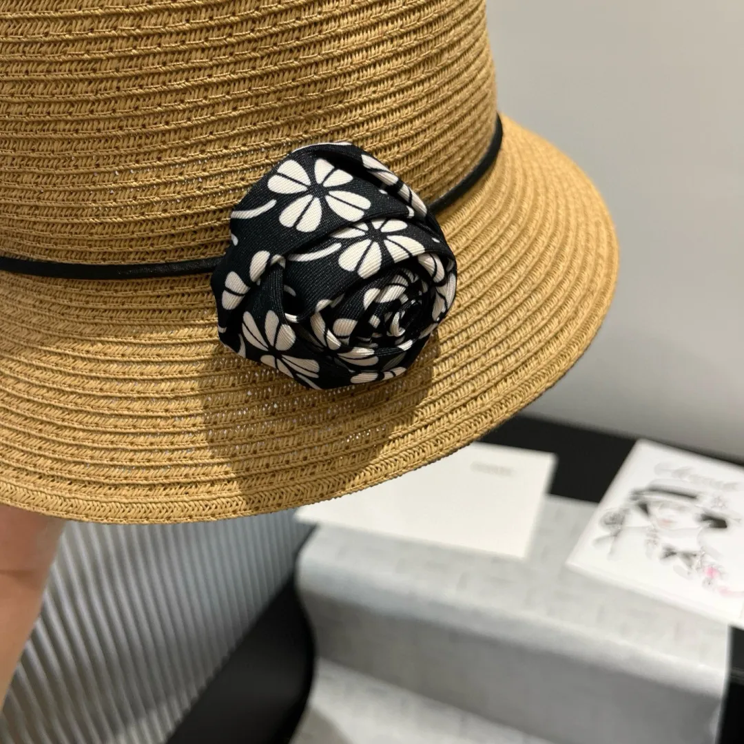 💰150¥ Chanel new top hat, original small basin hat, straw hat, head circumference 57cm