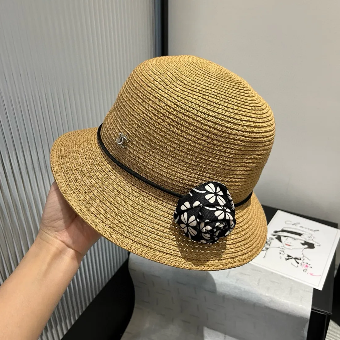 💰150¥ Chanel new top hat, original small basin hat, straw hat, head circumference 57cm