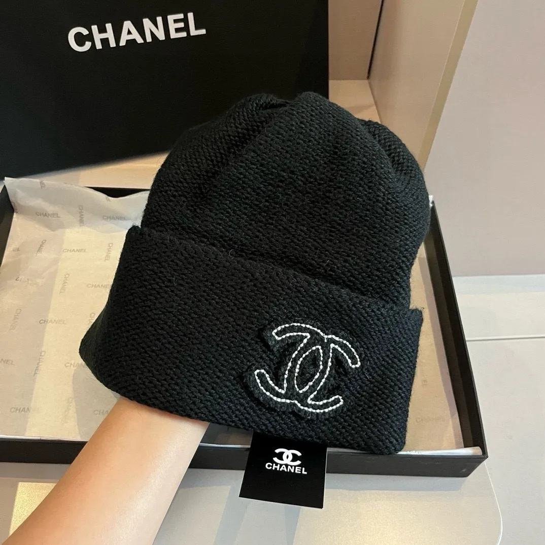 💰90¥ Chanel knitted beanie