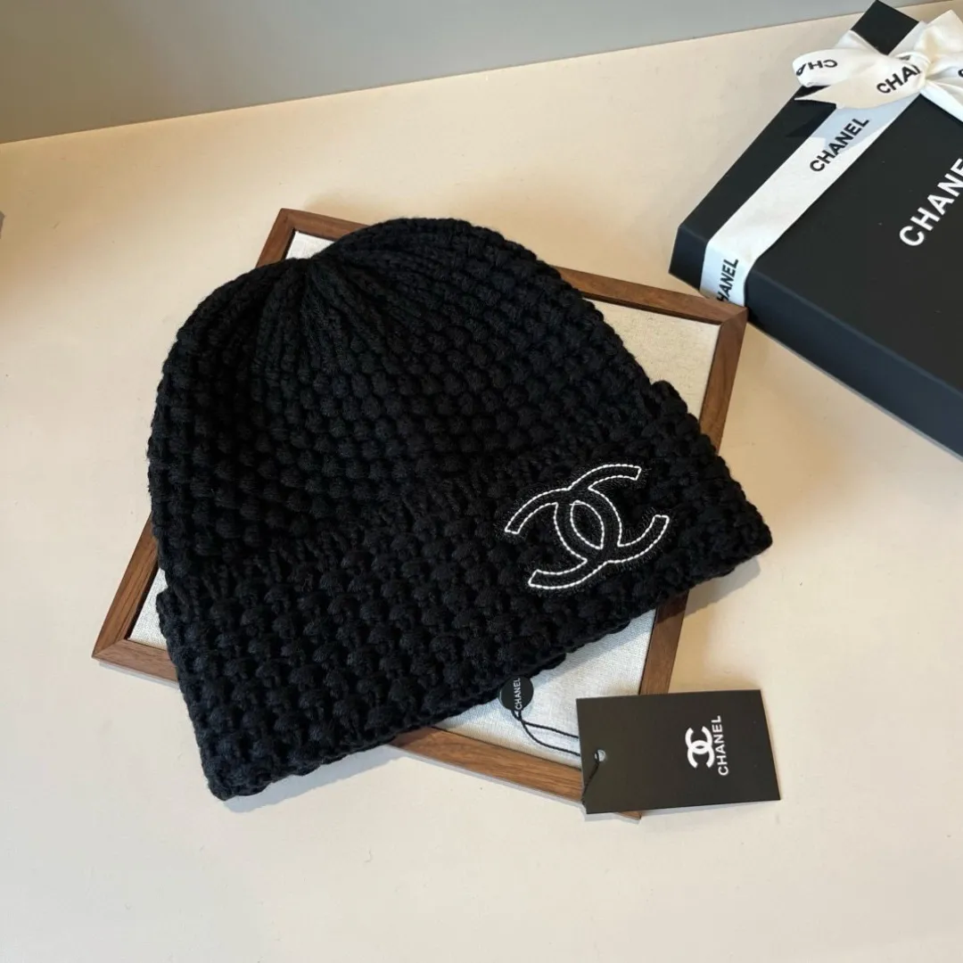 💰80¥ Chanel knitted beanie