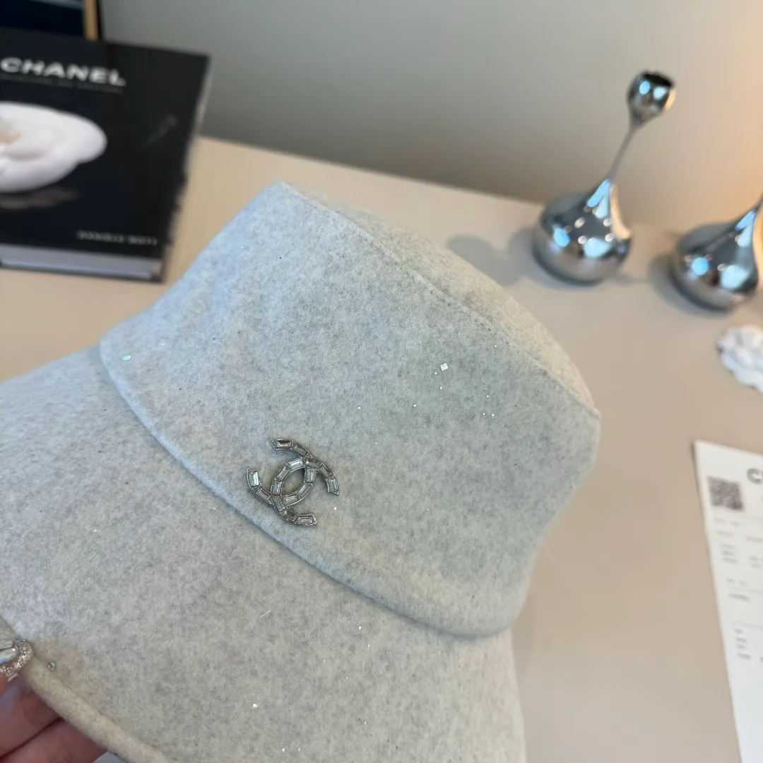 💰100¥ Chanel new bucket hat, head circumference 57cm