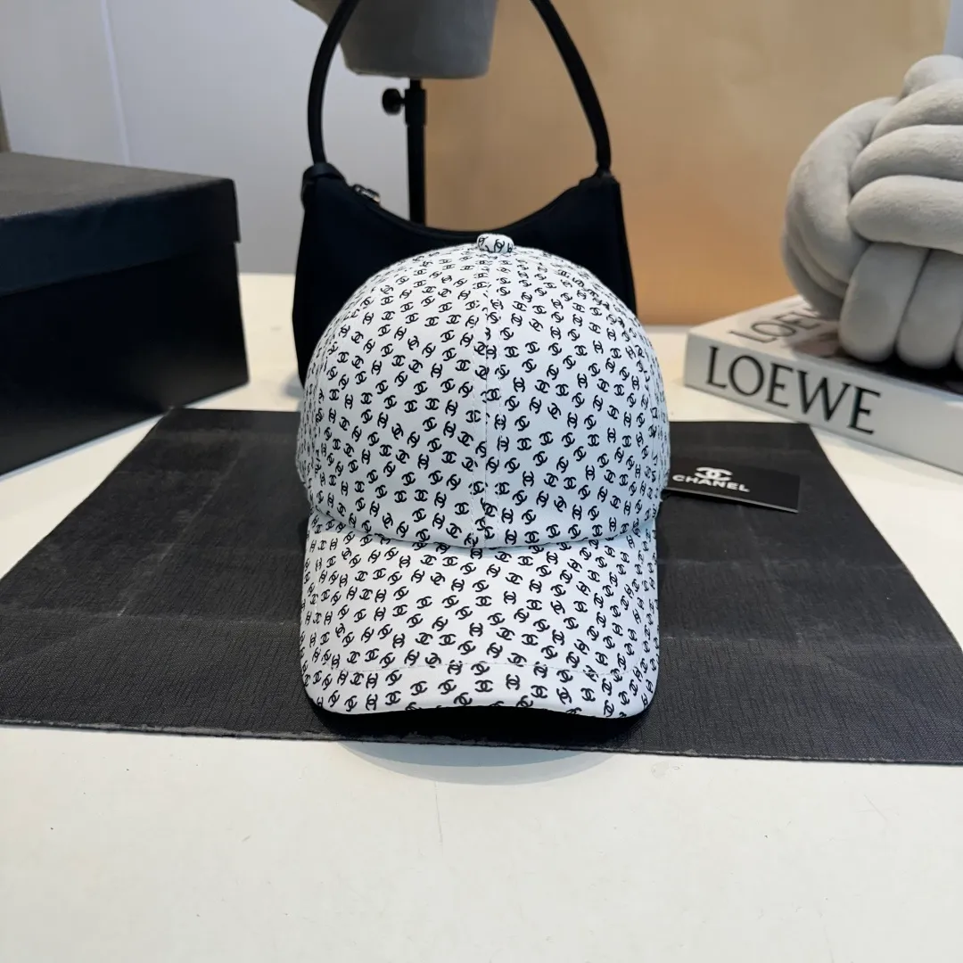 P56 CHANEL new baseball cap, Xiaoxiang classic and simple, fashionable and casual design, popular new product