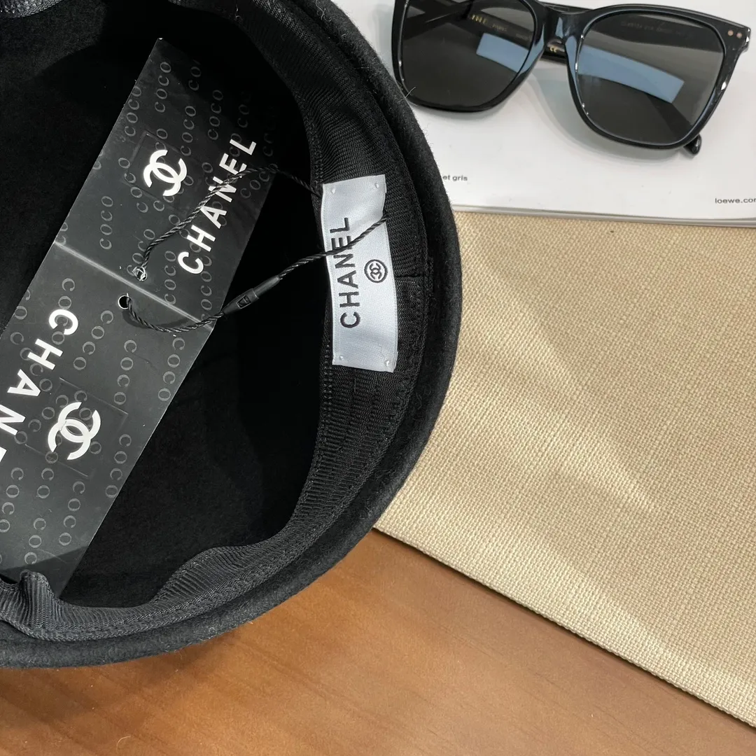 CHANEL Chanel 24 autumn and winter new style webbing brim wool navy hat hat small top hat knight hat 🎩High-end products with high style! 100% Australian wool, very good texture, high-end bow 🎀 decorative ribbon! Big-name socialite style! Collectible beauty!