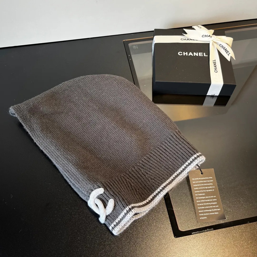 💰70¥ Chanel pullover woolen hat, dual-purpose hat and scarf, very cost-effective