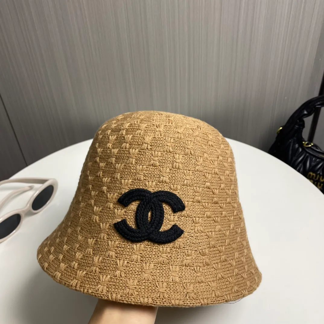 P50 with dust bag [Chanel Chanel] 2024 autumn and winter new style small fragrance bucket hat bucket hat ~ simple and elegant, popular online style