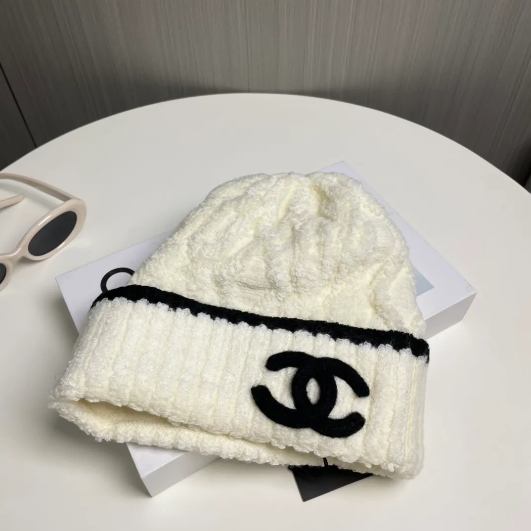 P76 Chanel official website quality Chanel autumn and winter woolen hat recommended by Internet celebrity fashion bloggers, Xiaohongshu's popular style, super soft and comfortable knitted hat with excellent elasticity!
