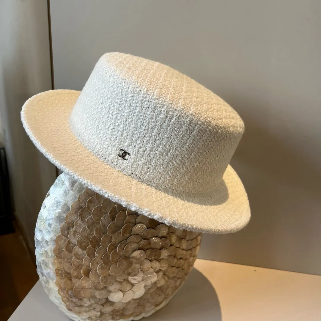 💰180¥ Chanel Chanel classic lady style flat top hat, head circumference 57cm