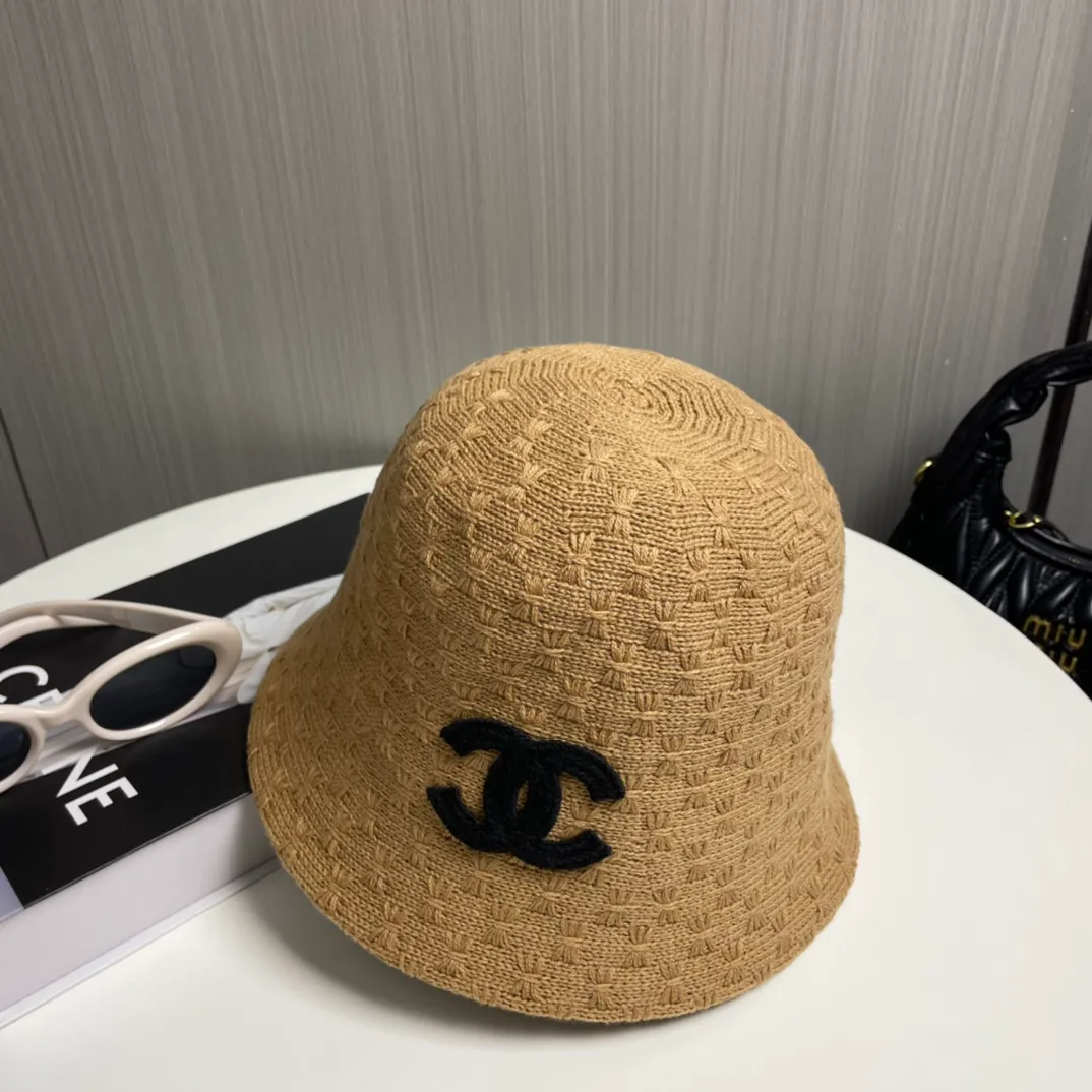 P50 with dust bag [Chanel Chanel] 2024 autumn and winter new style small fragrance bucket hat bucket hat ~ simple and elegant, popular online style