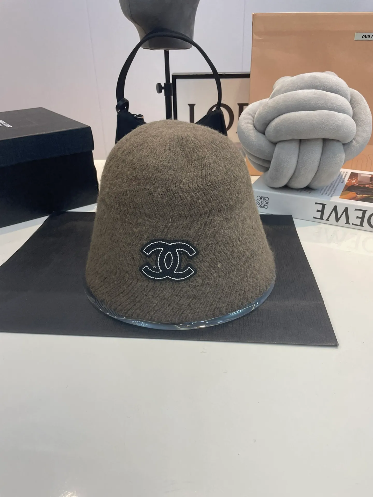 P70 Chanel Chanel 2023 new autumn and winter woolen bucket hat, wool fisherman hat, 100% wool fabric 🦙% head circumference 57cm
