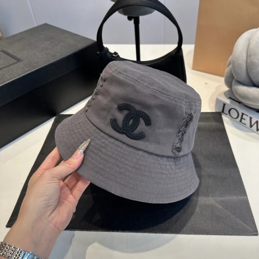 P60 Chanel new bucket hat, Xiaoxiang is classic and simple, fashionable and casual design, suitable for all seasons, a fisherman hat that coexists with laziness and sophistication