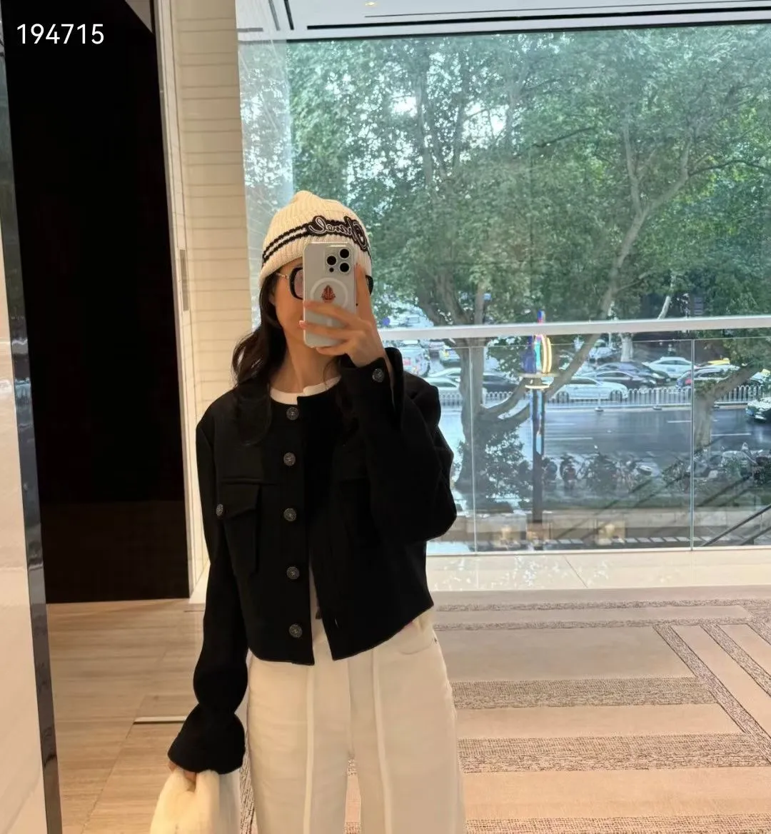 P70 Chanel official website quality Chanel autumn and winter woolen hat recommended by Internet celebrity fashion bloggers, Xiaohongshu's popular style, super soft and comfortable knitted hat with excellent elasticity!