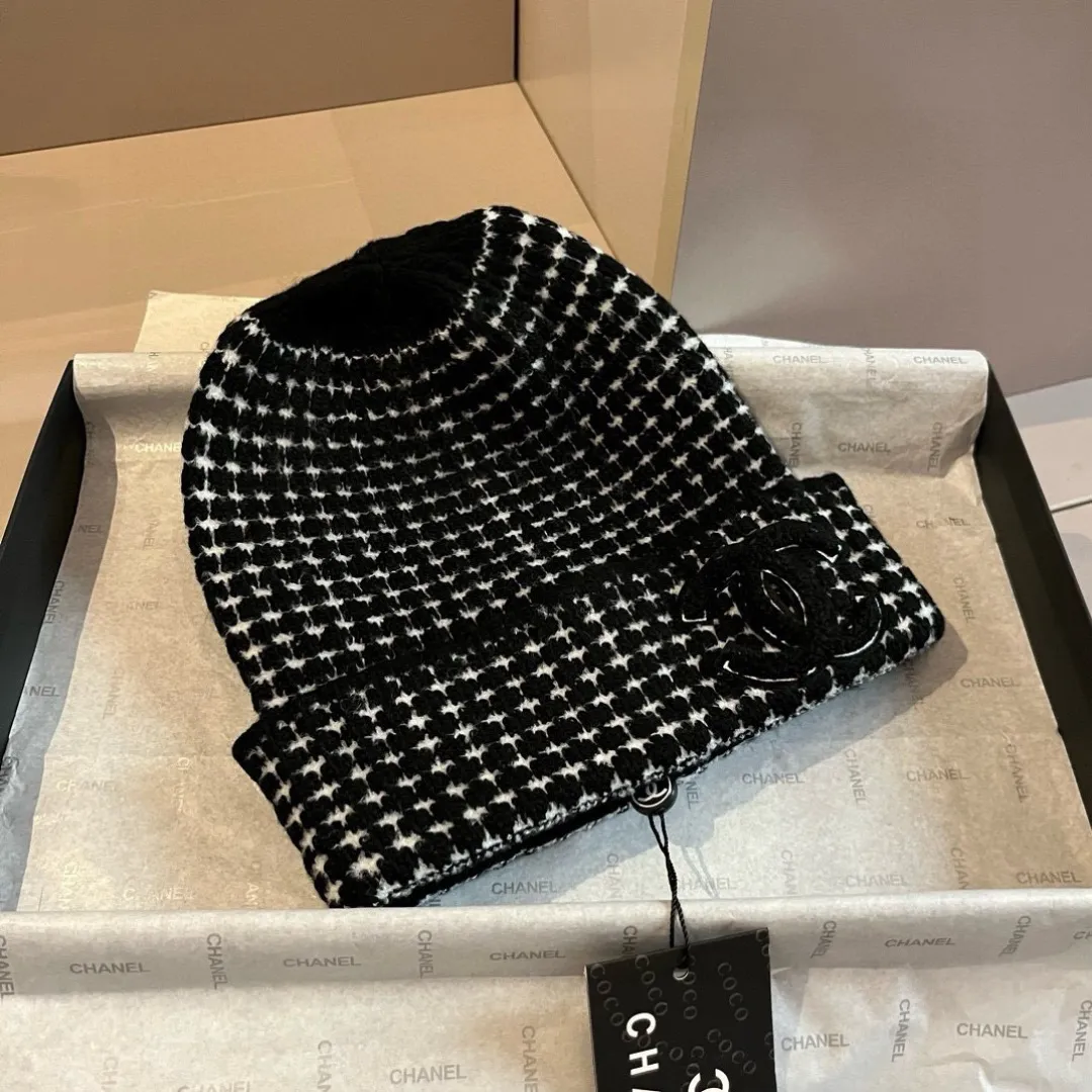 💰70¥ Chanel knitted beanie