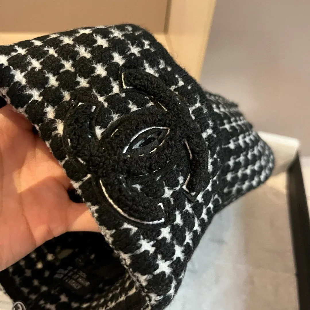 💰70¥ Chanel knitted beanie