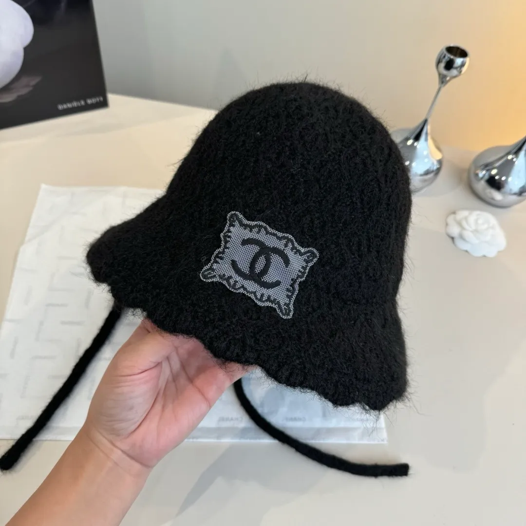 💰100¥ Chanel new knitted bucket hat, head circumference 57cm