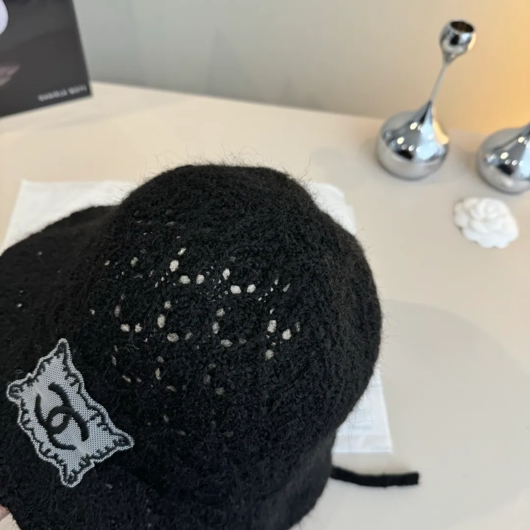 💰100¥ Chanel new knitted bucket hat, head circumference 57cm