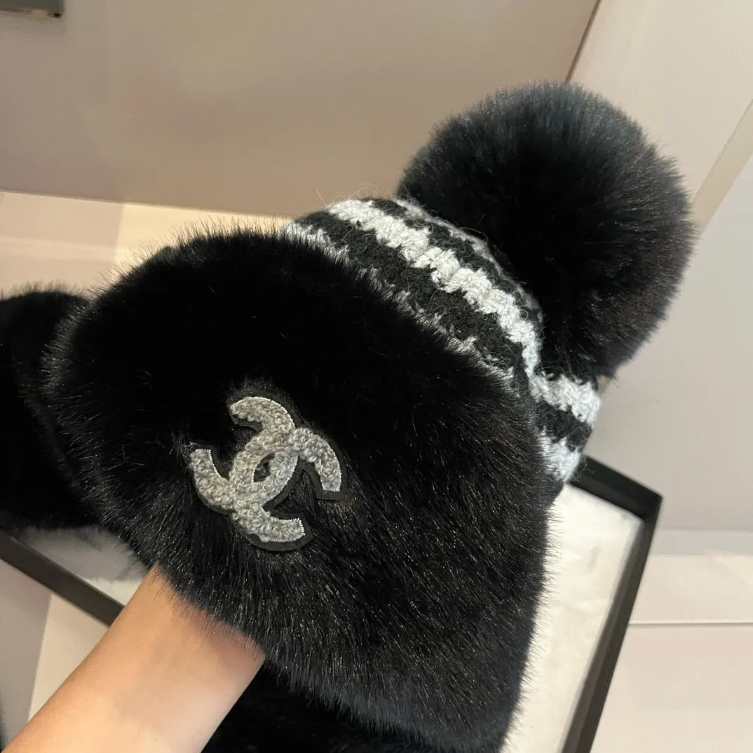 💰120¥ Chanel new ear protection hat, thickened and warm