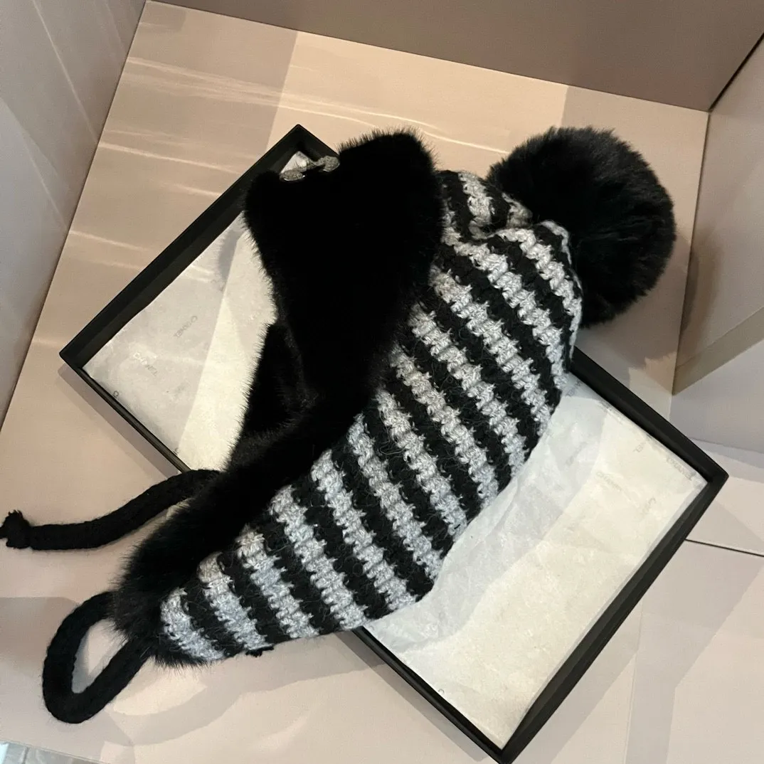 💰120¥ Chanel new ear protection hat, thickened and warm