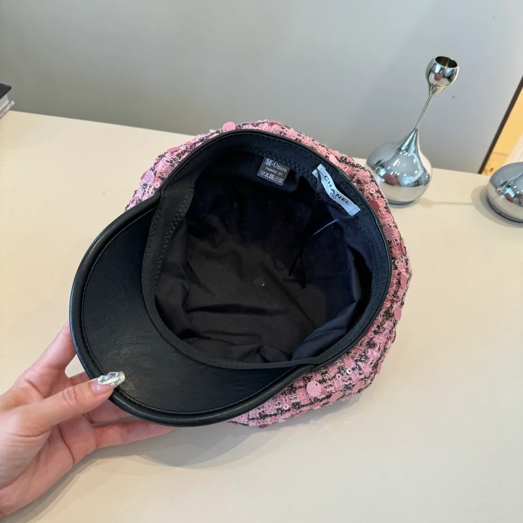 💰100¥ Chanel Chanel new duck-billed limpet, glitter peaked cap, spring and autumn new style, head circumference 57cm
