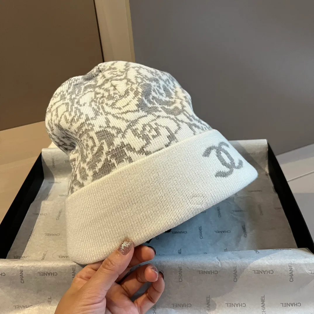 💰90¥ Chanel knitted beanie