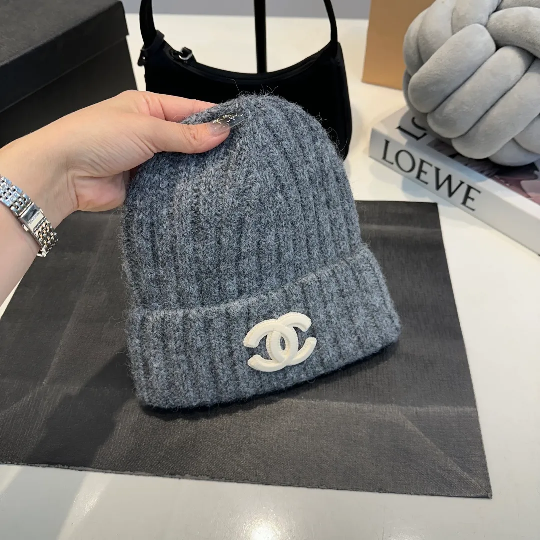 P50 Chanel knitted beanie