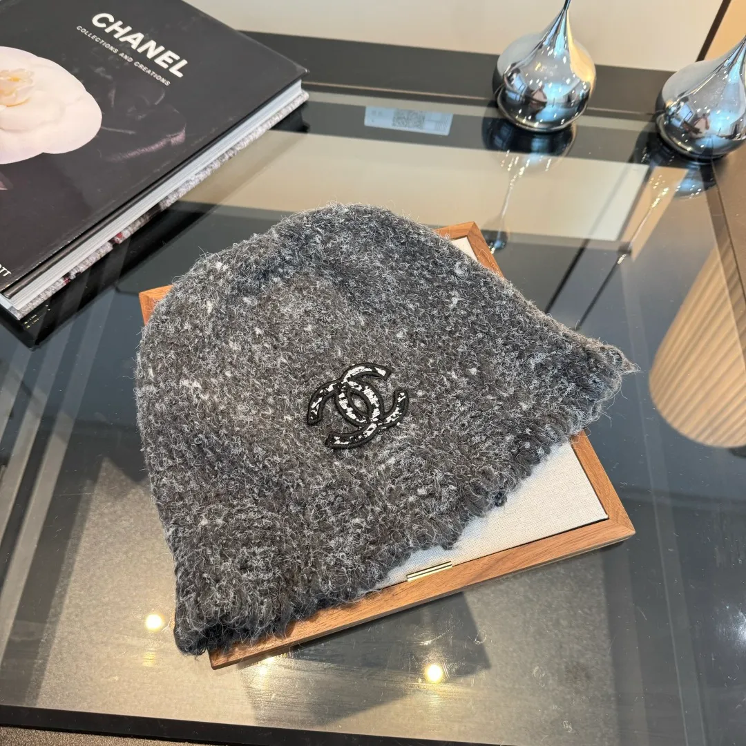 💰100¥ Chanel new knitted bucket hat