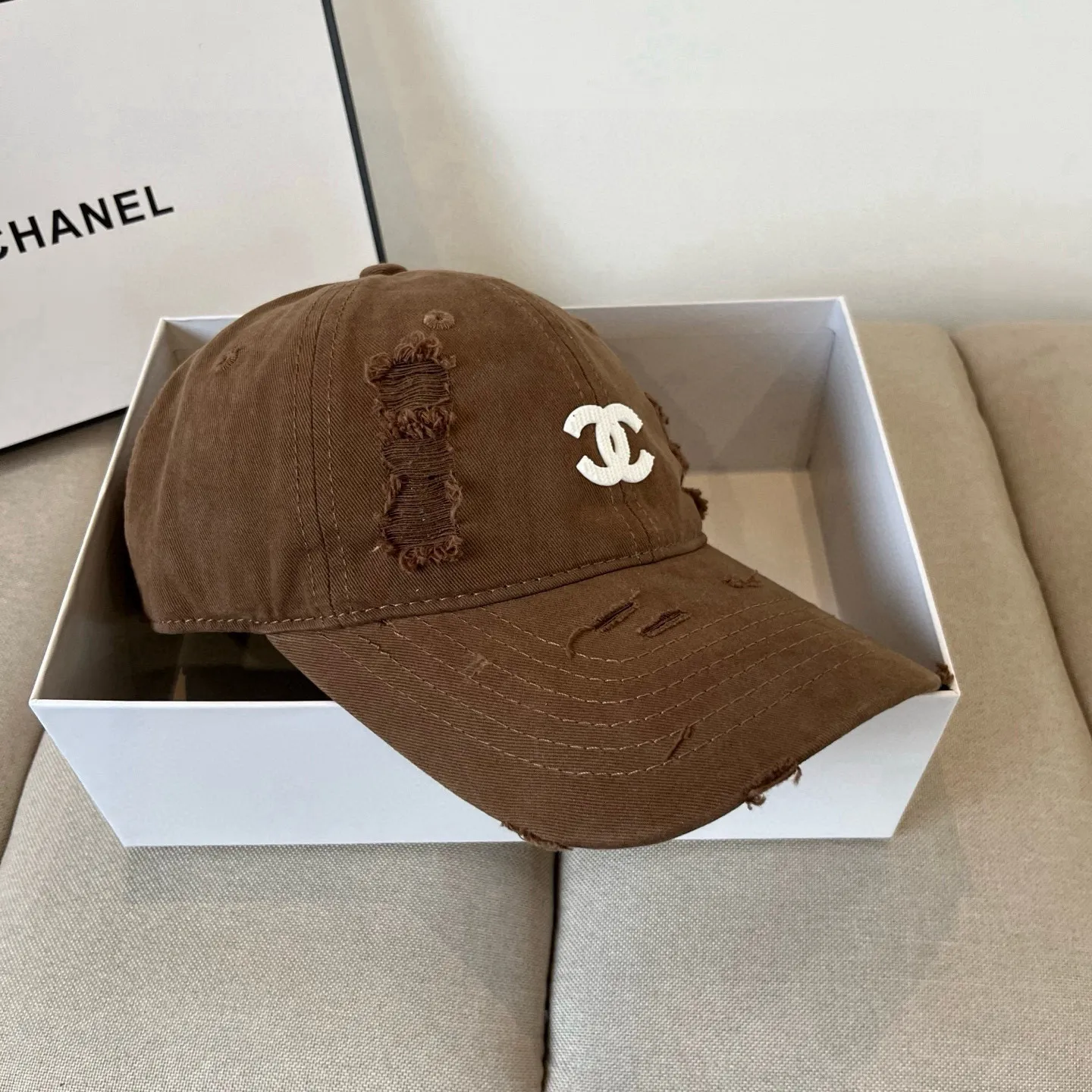 P60 CHANEL new baseball cap, Xiaoxiang classic and simple, fashionable and casual design, popular new product
