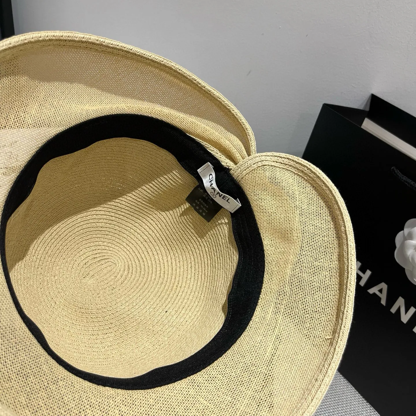 💰140¥ Chanel straw hat, advanced customization, head circumference 57cm.