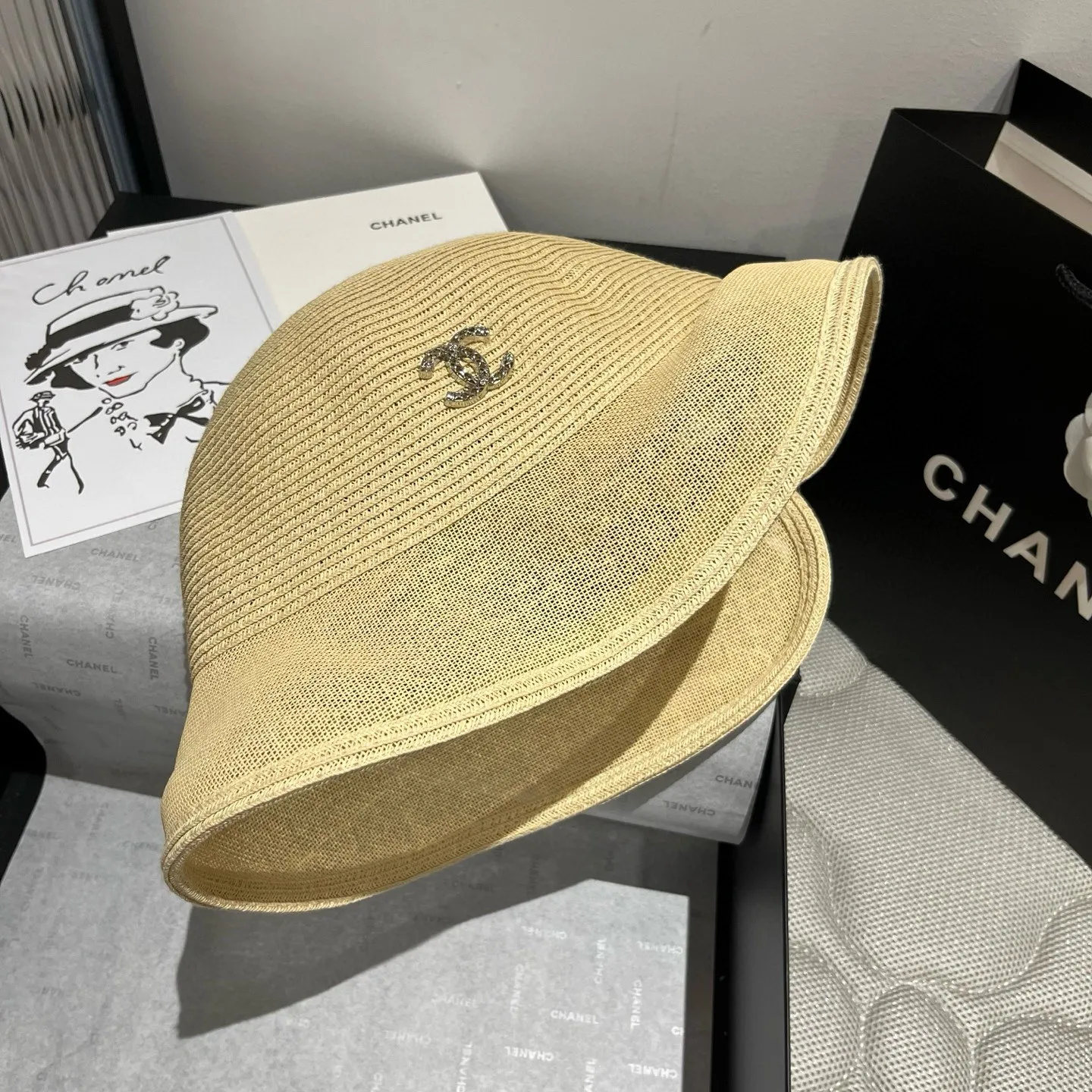 💰140¥ Chanel straw hat, advanced customization, head circumference 57cm.