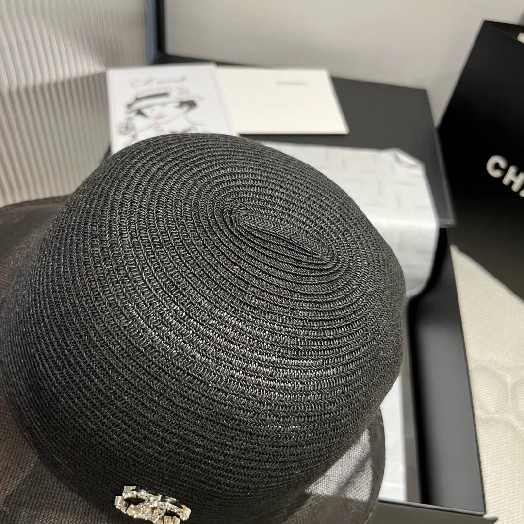 💰140¥ Chanel straw hat, advanced customization, head circumference 57cm.