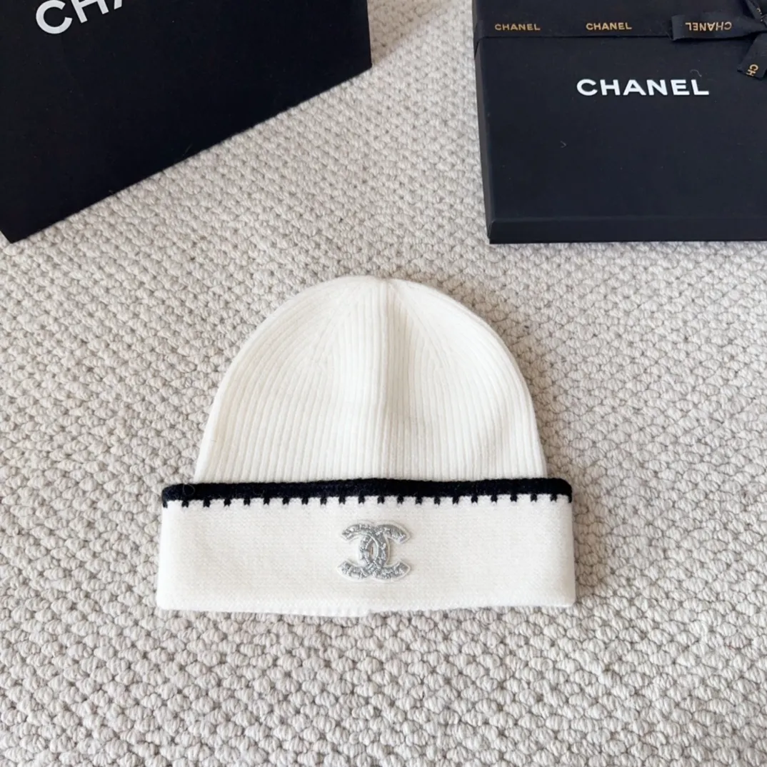 💰60 Chanel official website releases CHANEL small and popular knitted hat! Xiaohongshu’s new product is released, it’s so 🉑️, high-elastic fabric, classic colors, same style for men and women.