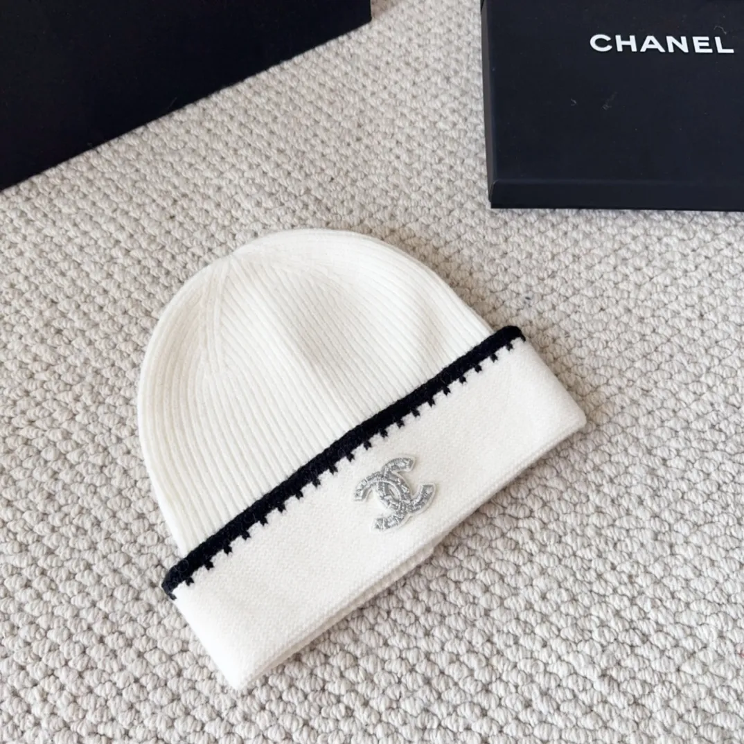 💰60 Chanel official website releases CHANEL small and popular knitted hat! Xiaohongshu’s new product is released, it’s so 🉑️, high-elastic fabric, classic colors, same style for men and women.