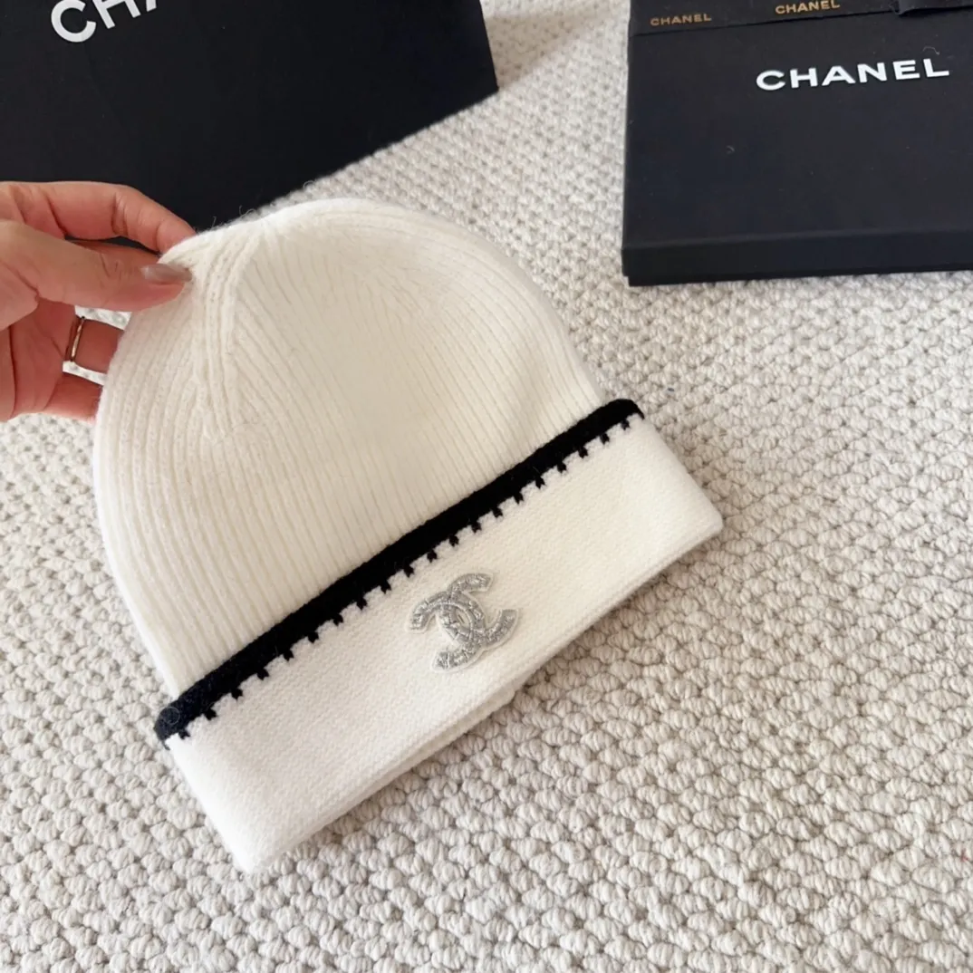 💰60 Chanel official website releases CHANEL small and popular knitted hat! Xiaohongshu’s new product is released, it’s so 🉑️, high-elastic fabric, classic colors, same style for men and women.
