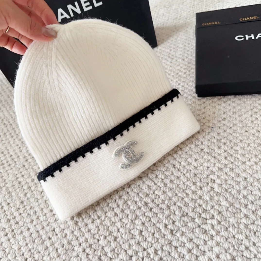 💰60 Chanel official website releases CHANEL small and popular knitted hat! Xiaohongshu’s new product is released, it’s so 🉑️, high-elastic fabric, classic colors, same style for men and women.