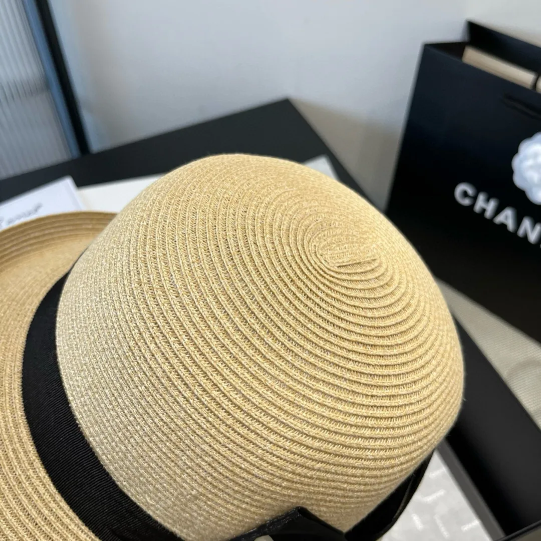 💰160¥ Chanel curled straw hat, head circumference 57cm