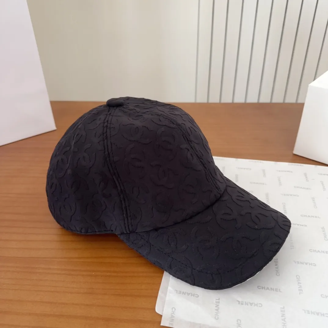 💰90 Chanel CHANEL new high-end baseball cap, Xiaoxiang logo is classic and simple, fashionable and casual design, popular new product