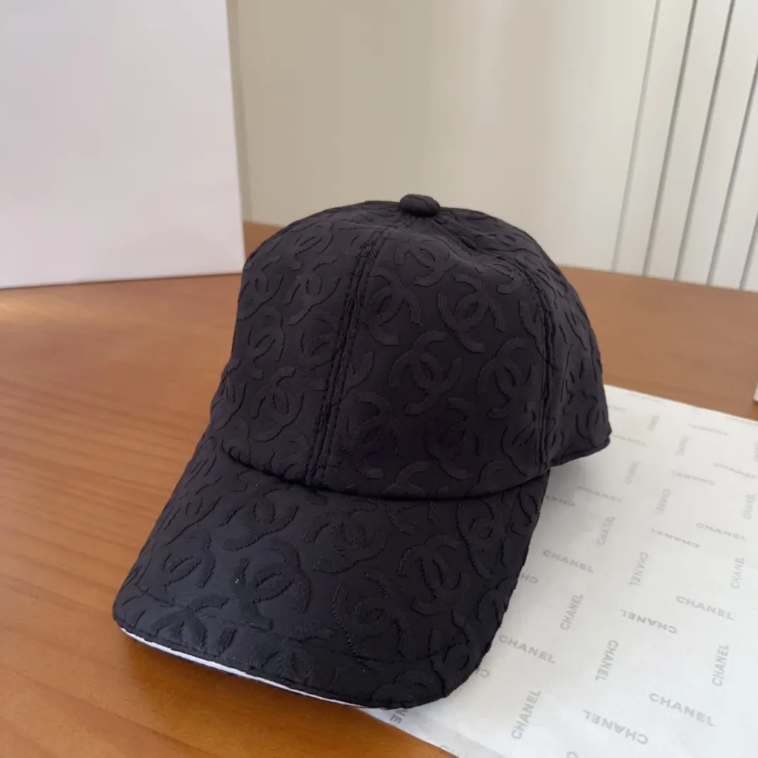 💰90 Chanel CHANEL new high-end baseball cap, Xiaoxiang logo is classic and simple, fashionable and casual design, popular new product