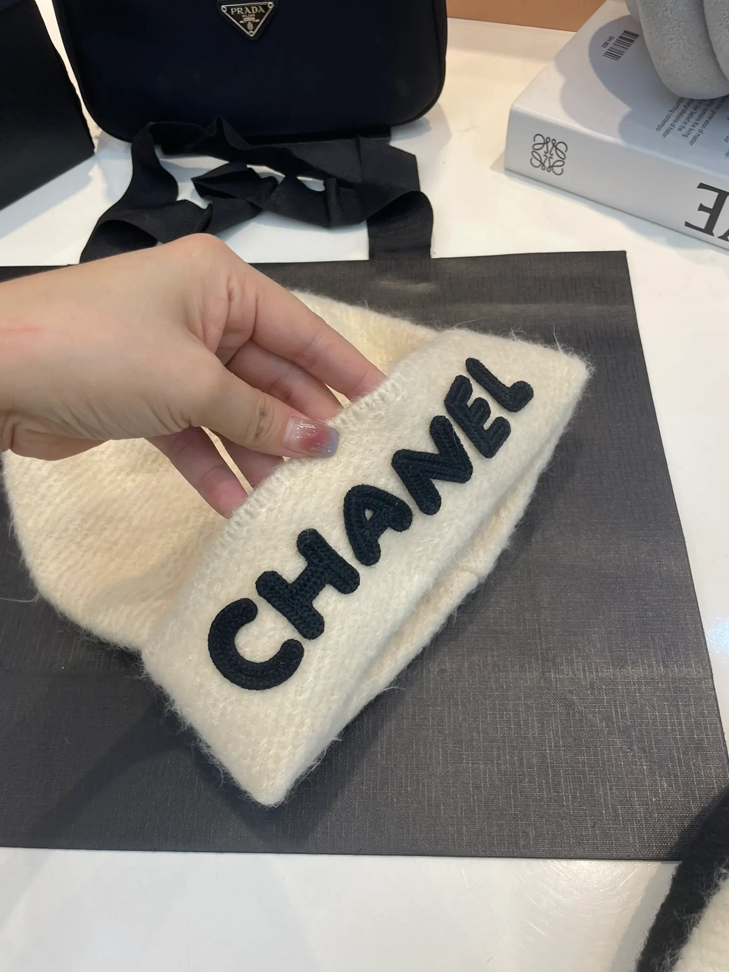 P60 CHANEL Chanel's new 2022 autumn and winter knitted woolen hat, a popular model ~ great for going out on the street!