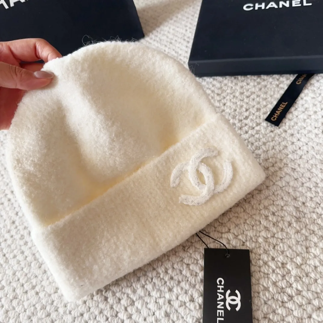 💰70 Chanel official website releases CHANEL small and popular knitted hat! Xiaohongshu’s new product is released, it’s so 🉑️, high-elastic fabric, classic colors, same style for men and women.