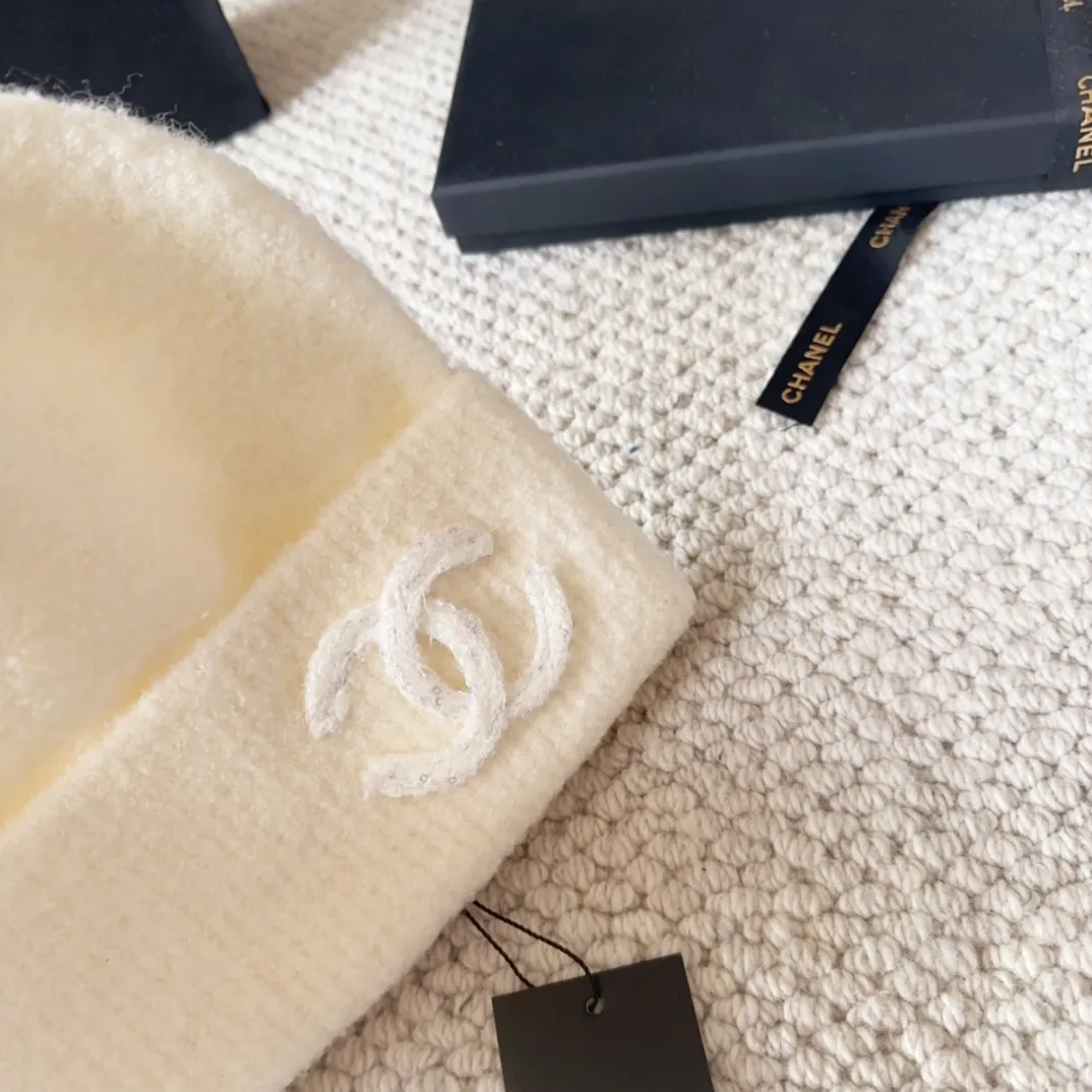 💰70 Chanel official website releases CHANEL small and popular knitted hat! Xiaohongshu’s new product is released, it’s so 🉑️, high-elastic fabric, classic colors, same style for men and women.