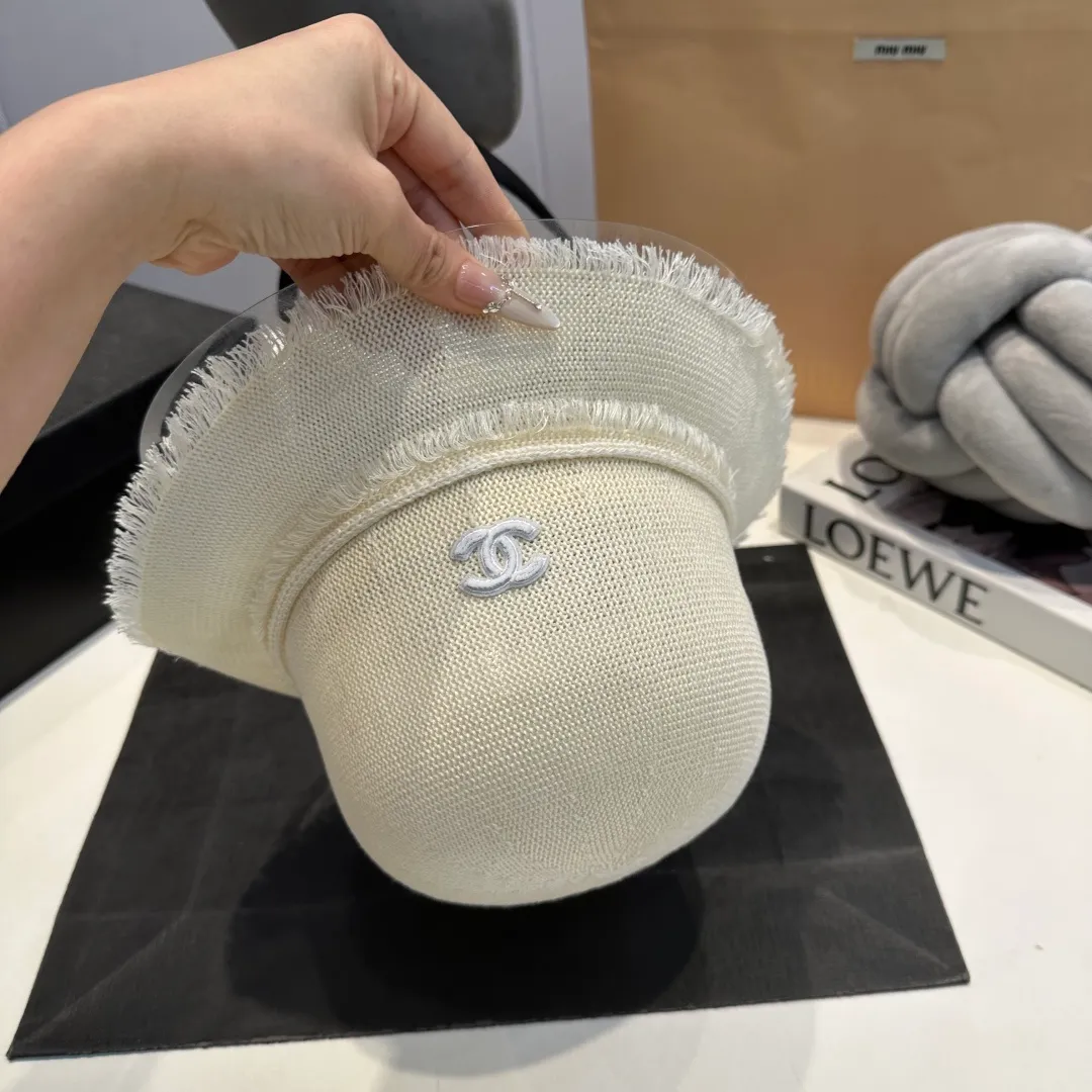 P80 Chanel handhook straw hat, sunshade straw hat, foldable, head circumference 57cm