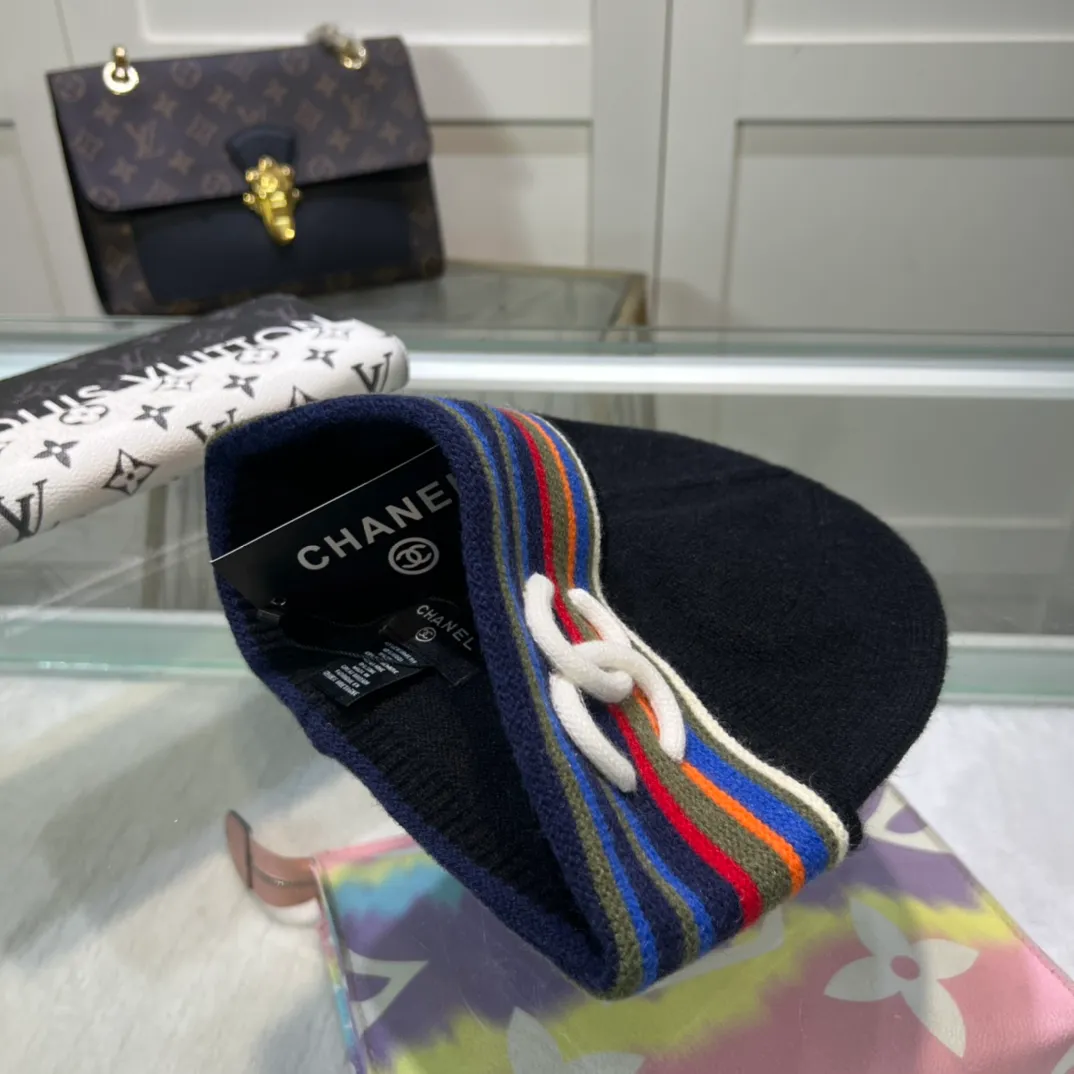 60💰Chanel official website released, CHANEL small and popular knitted hat! Xiaohongshu’s new product is released, it’s so 🉑️, high-elastic fabric, classic colors, same style for men and women.