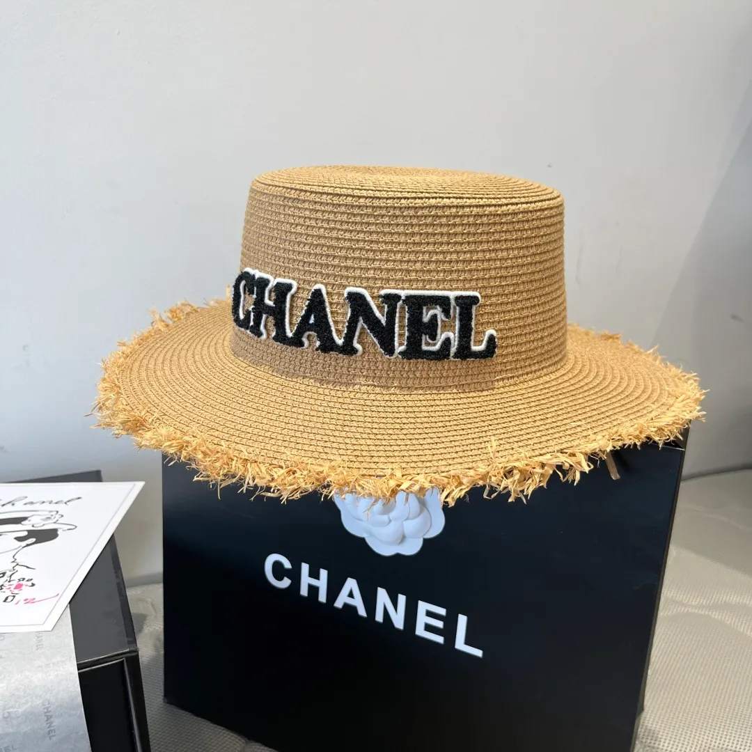 💰100¥ Chanel flat top hat